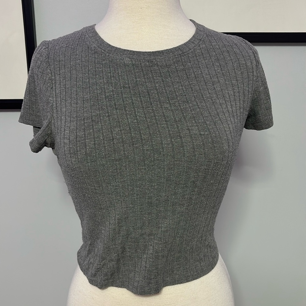 Grey crop top